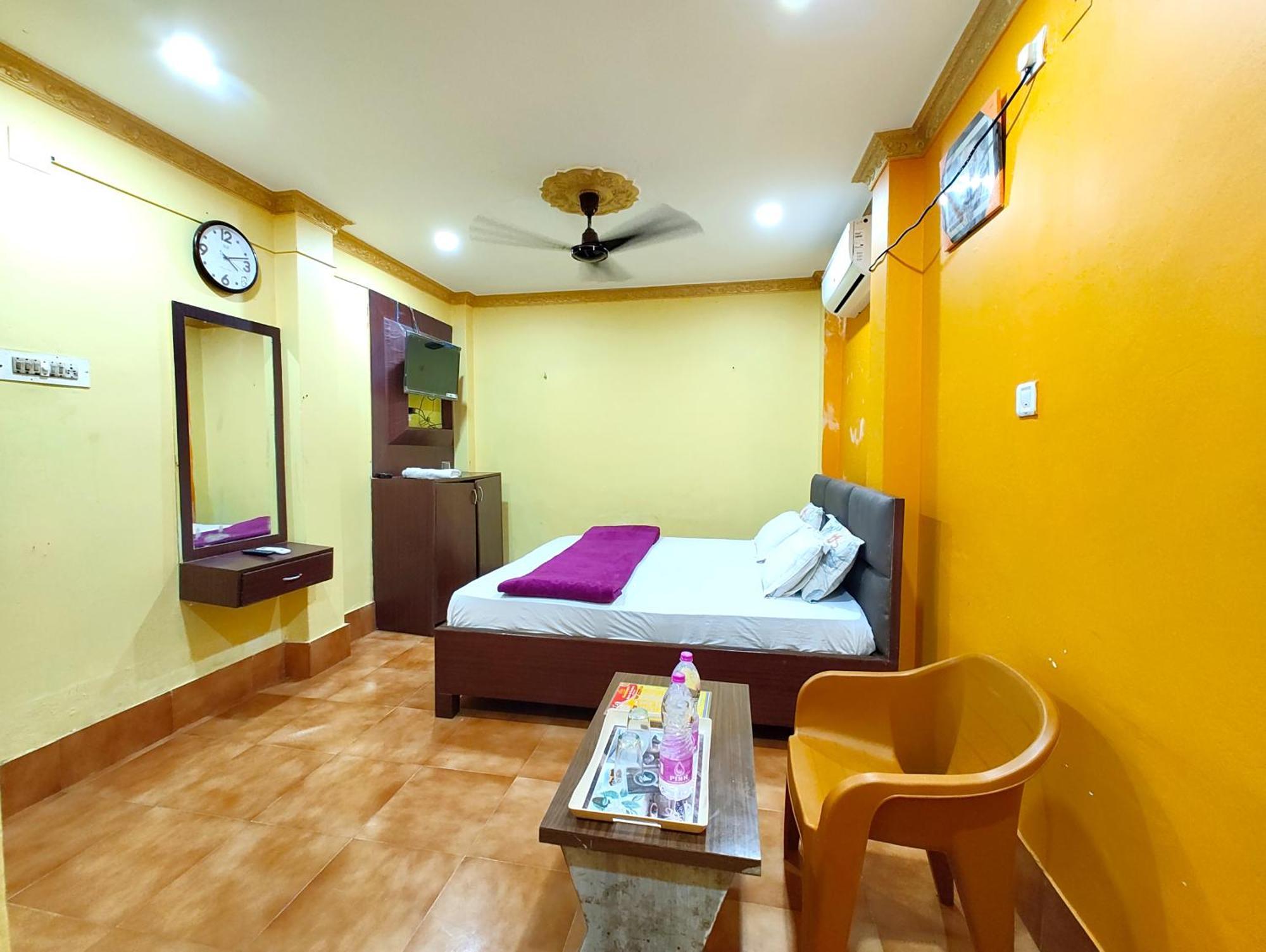 Goroomgo Sahoo Palace Puri - Prime Location Near Sea Beach - Excellent Service With Parking Facilities Exterior foto